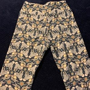 Lularoe Disney leggings